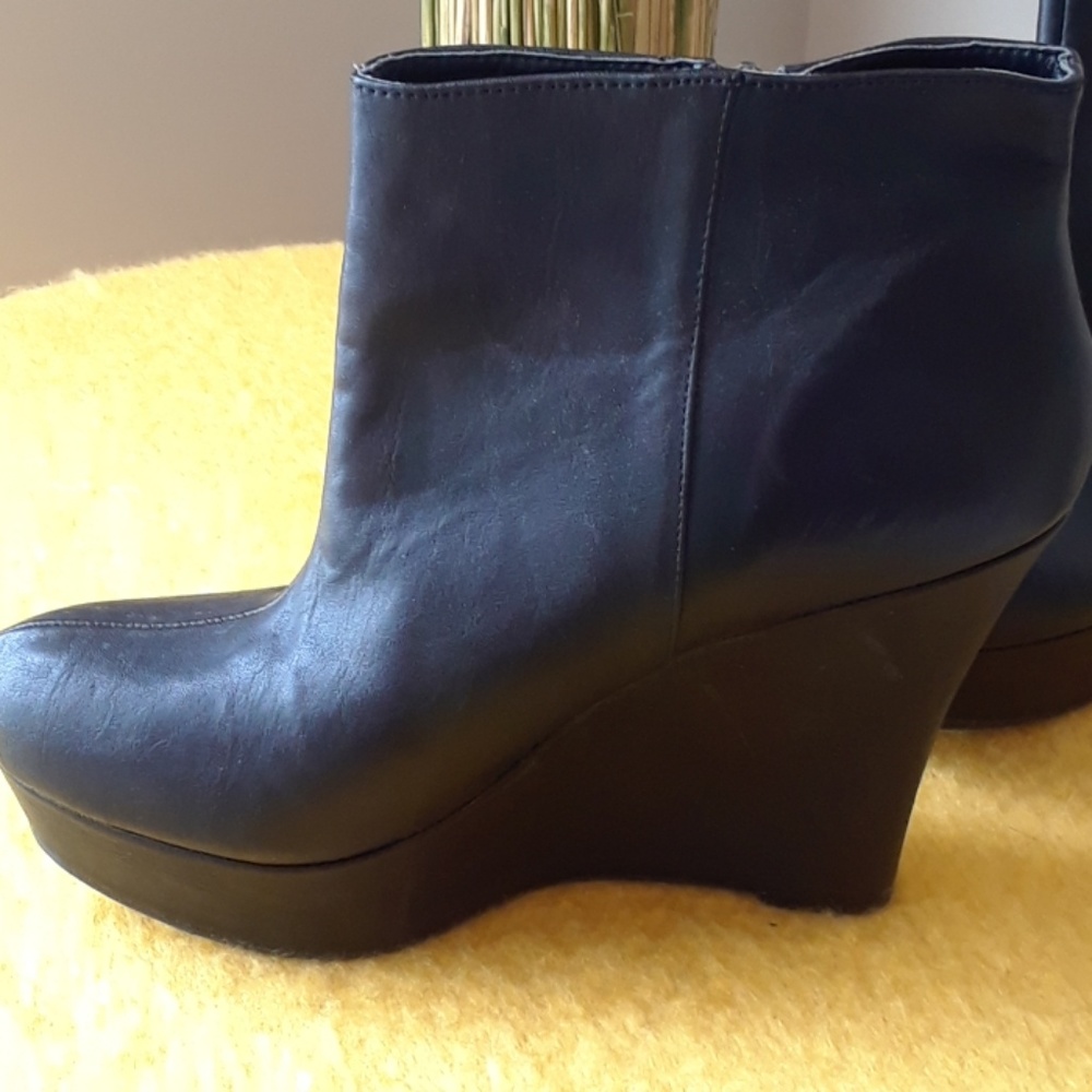 Booties - Picture 4 of 6